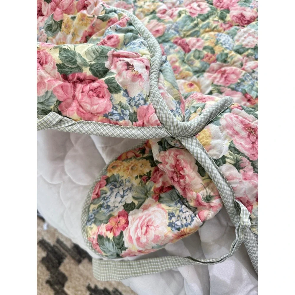 Vintage Croscill Coventry Queen Floral Coverlet 2 Shams Bedskirt Cottagecore